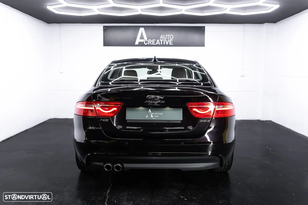 Jaguar XE 2.0 D Prestige Aut. - 13