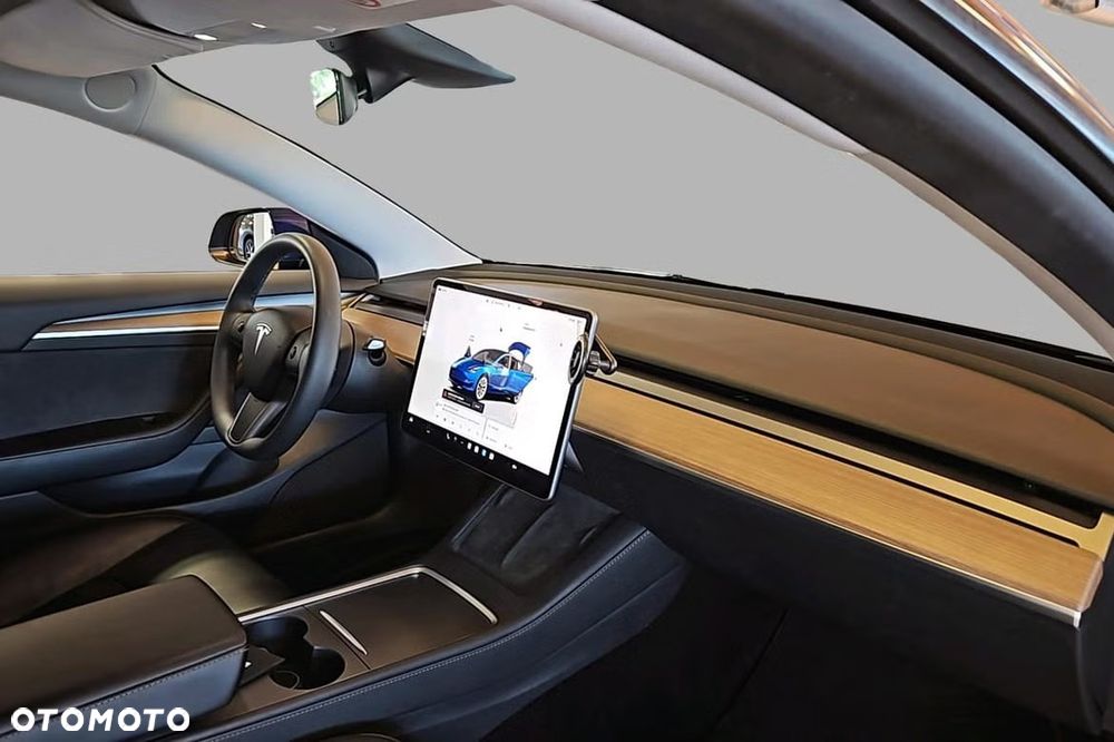 Tesla Model 3 Premium Langstreckenbatterie AWD Dual Motor - 12