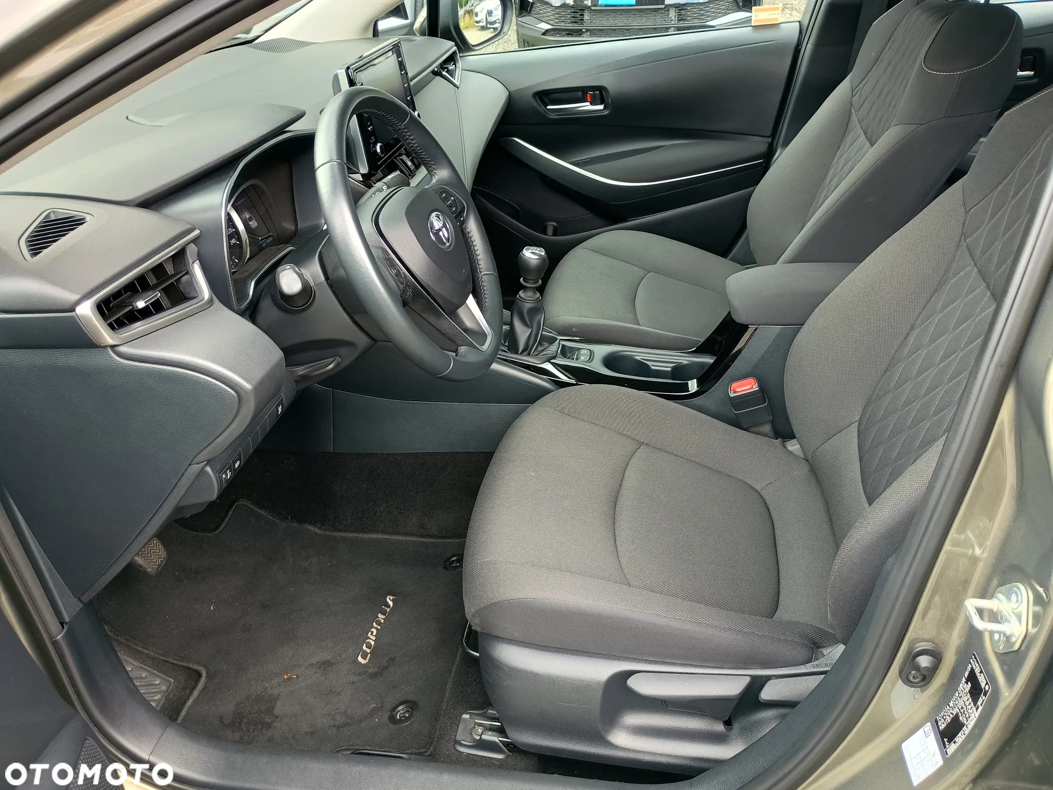 Toyota Corolla 1.5 Comfort - 12