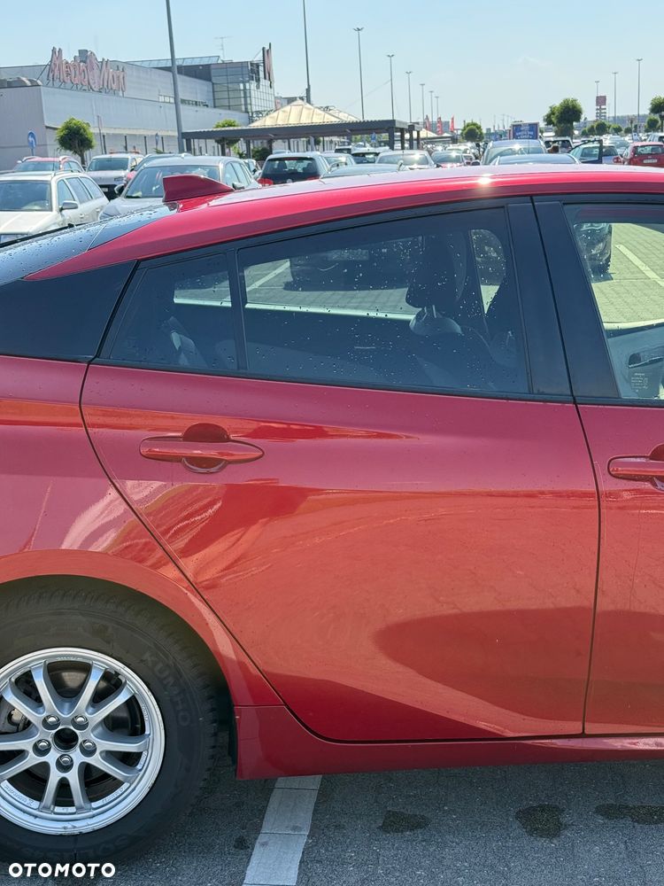 Toyota Prius - 8