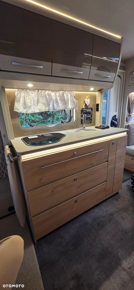 Dethleffs Nomad - 25