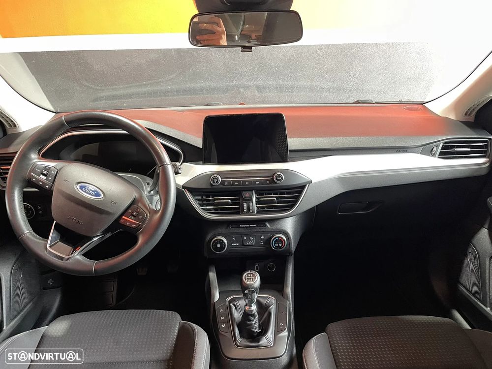 Ford Focus 1.0 EcoBoost S&S ACTIVE DESIGN - 7