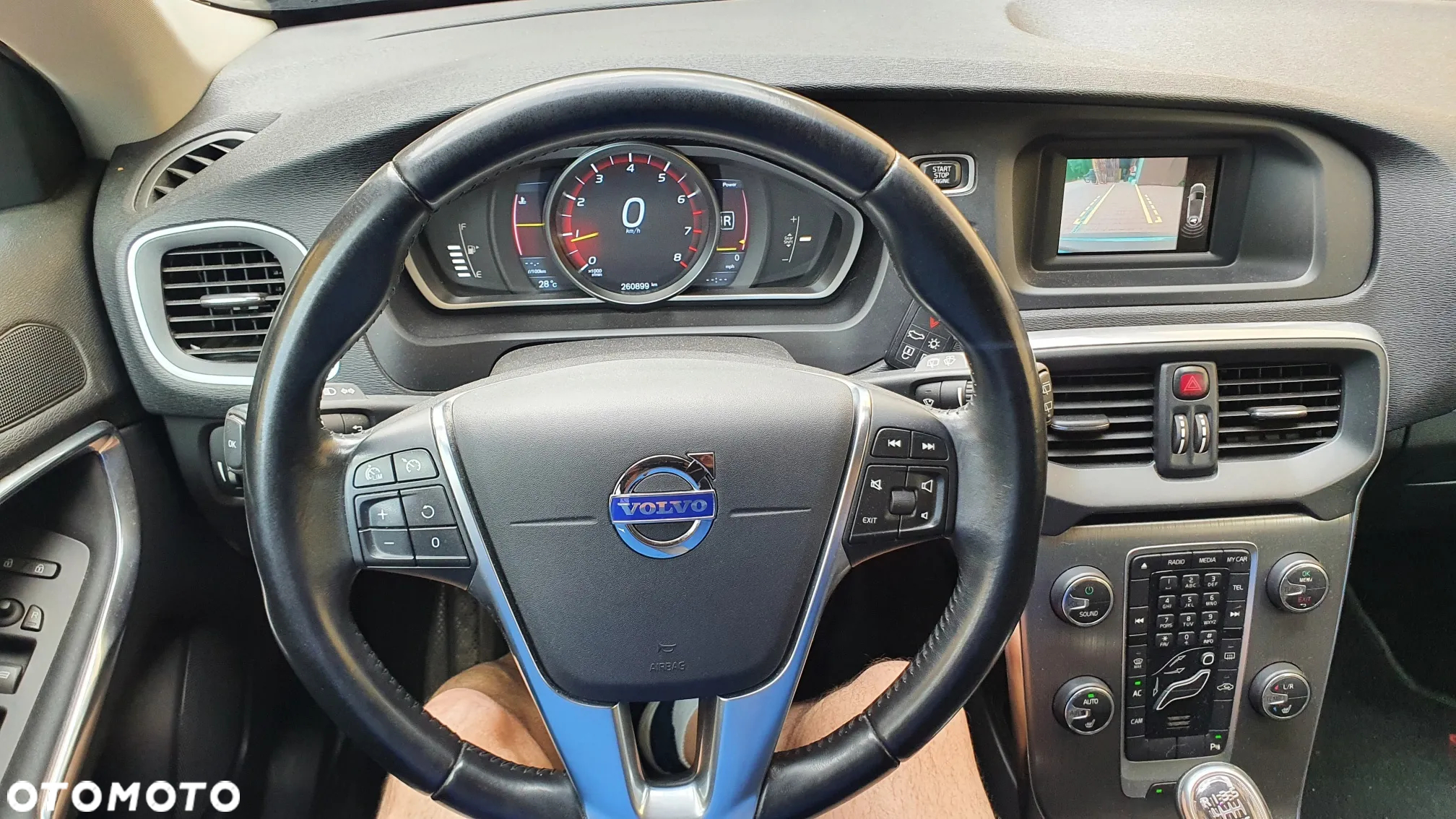 Volvo V40 T3 Momentum - 34