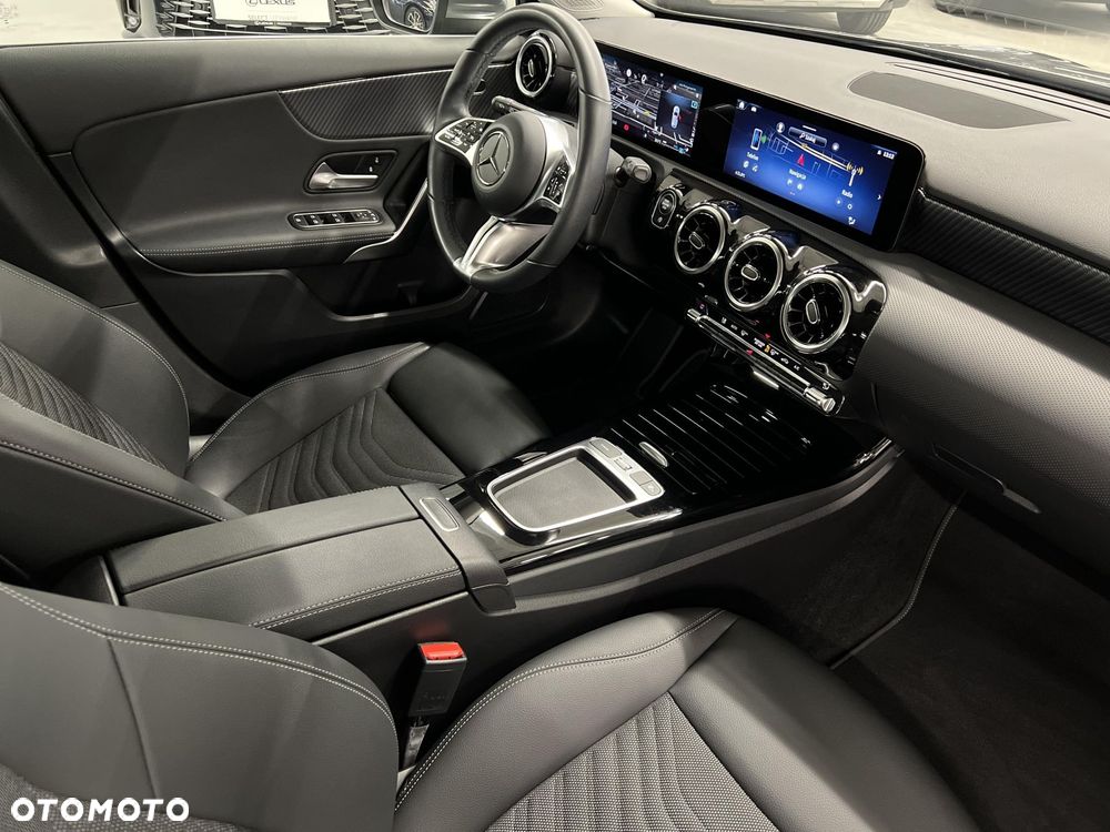 Mercedes-Benz Klasa A 180 Progressive 7G-DCT - 10