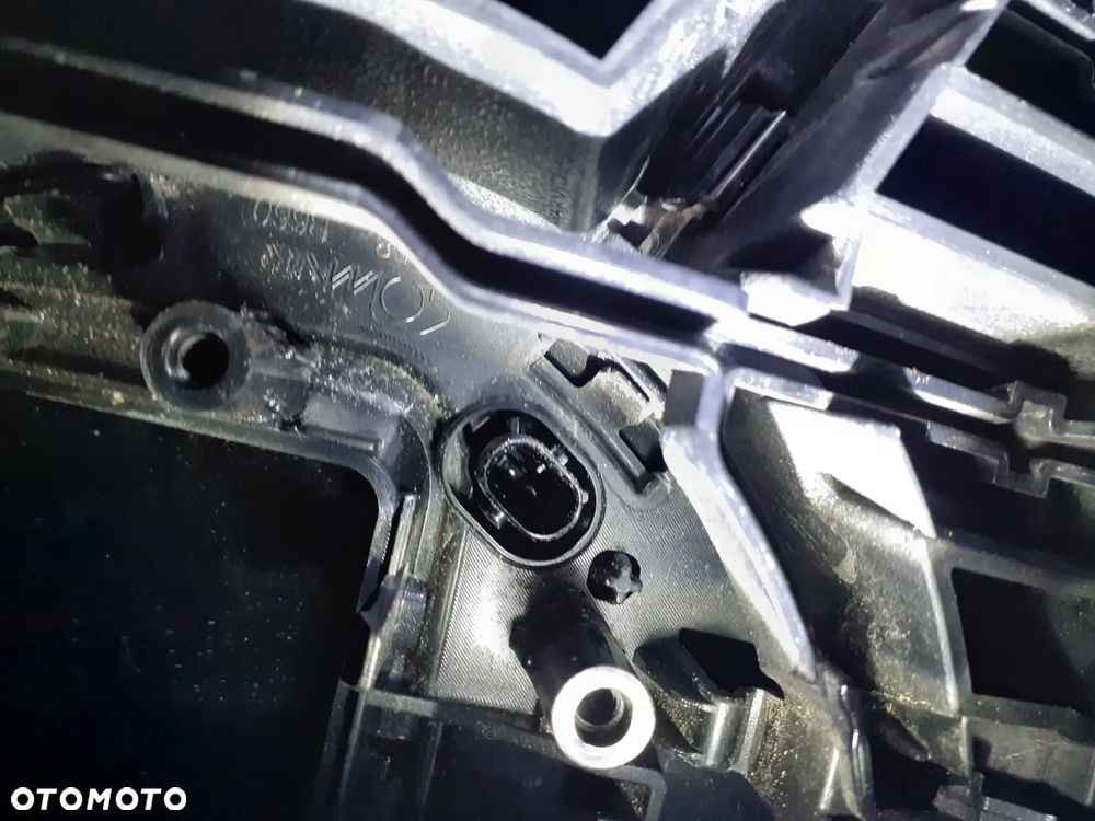 Volvo V60 CC II Grill Atrapa Chłodnicy 22-25r.32291456 - 13