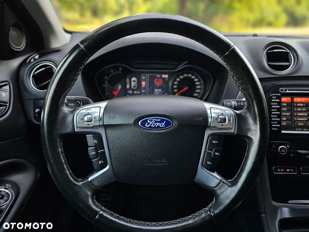 Ford Mondeo 1.6 TDCi Platinium X Plus (Titanium) - 11