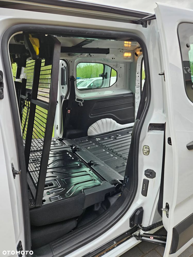 Opel Combo LONG 1.5 TURBO D 6 biegów - 26