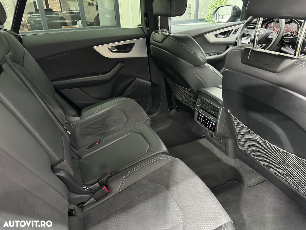 Audi Q8 55 TFSI quattro Tiptronic MHEV - 17