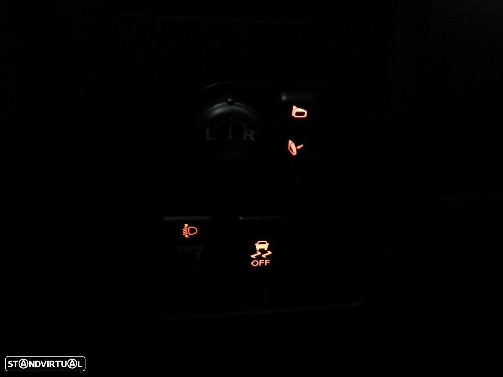 Nissan Qashqai 1.5 dCi Tekna Sport 18 - 29