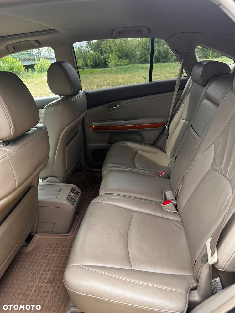 Lexus RX - 11