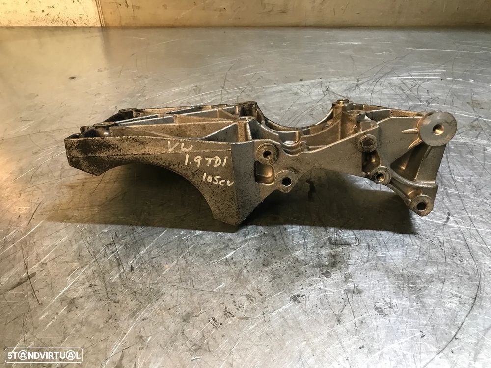 APOIO / SUPORTE DO ALTERNADOR VOLKSWAGEN GOLF V / SEAT LEON / AUDI A3 1.9TDI 2.0TDI 03G903143A - 2