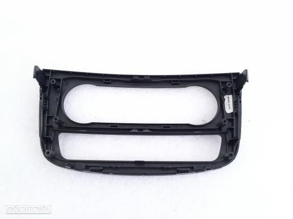 Moldura / Estrutura Consola Central / Rádio Mercedes-Benz R-Class (W25 - 2
