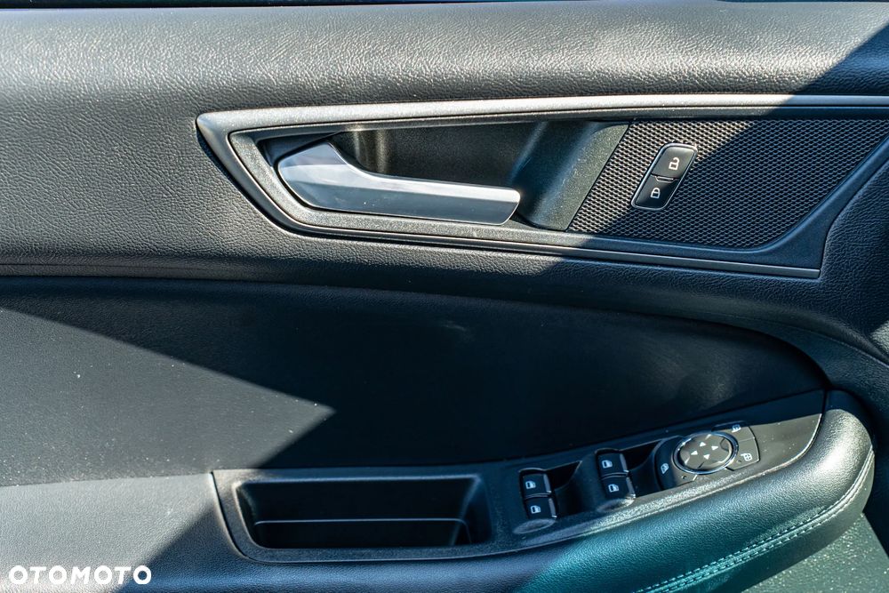 Ford Edge 2.0 EcoBlue Twin-Turbo 4WD Titanium - 18