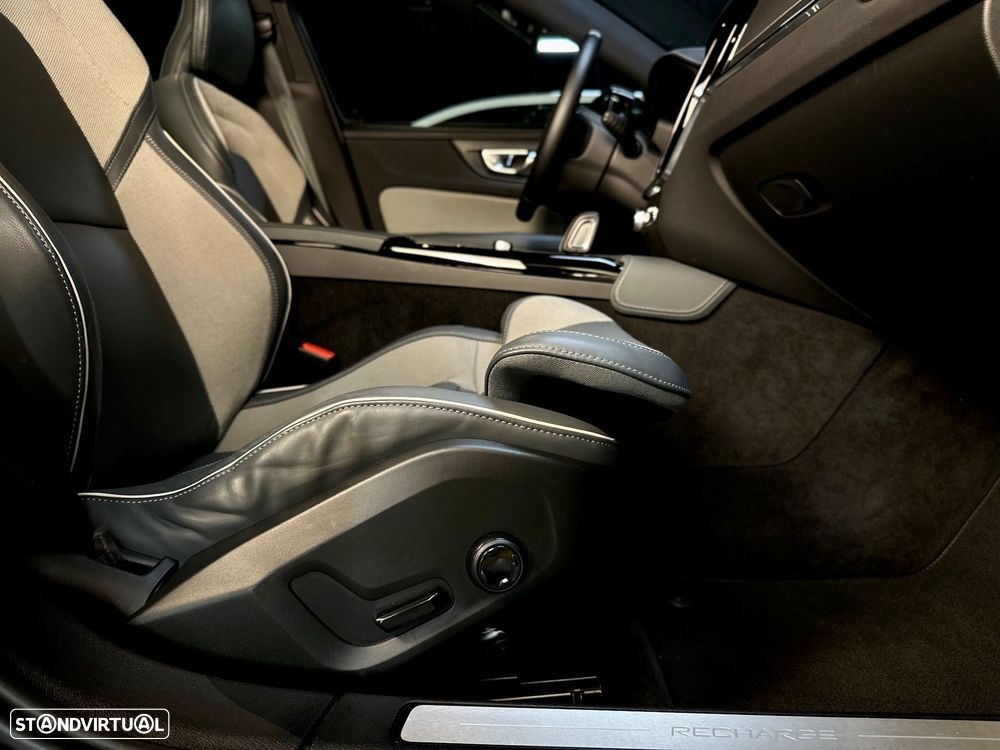 Volvo V60 2.0 T6 AWD TE R-Design - 31