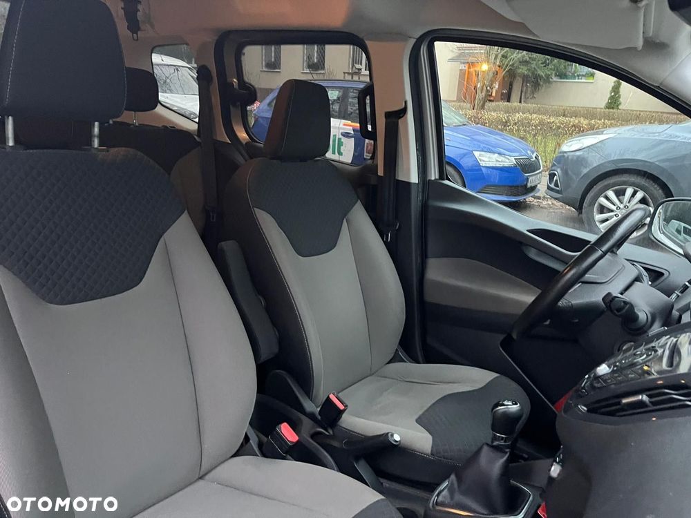 Ford Tourneo Courier - 9