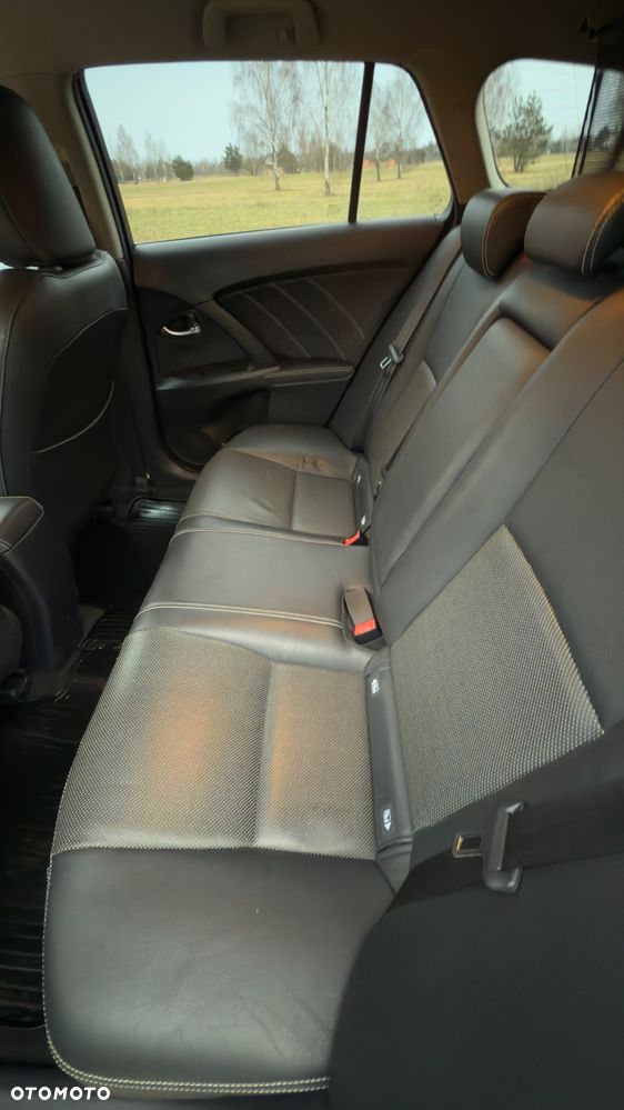 Toyota Avensis 2.0 D-4D Prestige - 9