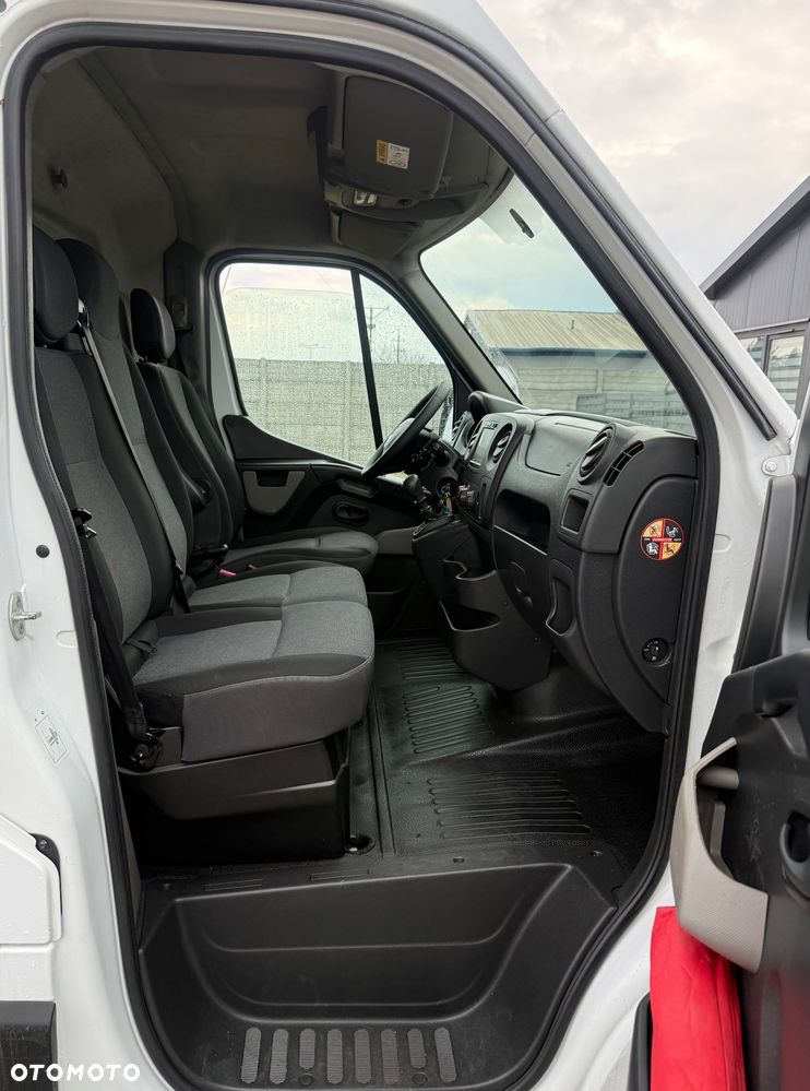 Renault MASTER L2H2 GWARANCJA, klima, hak,navi, tempomat czujniki pdc halogeny - 9