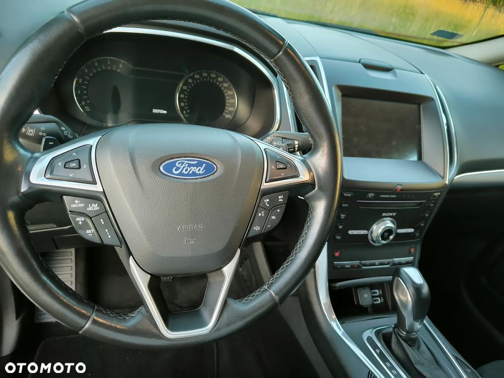 Ford S-Max - 10