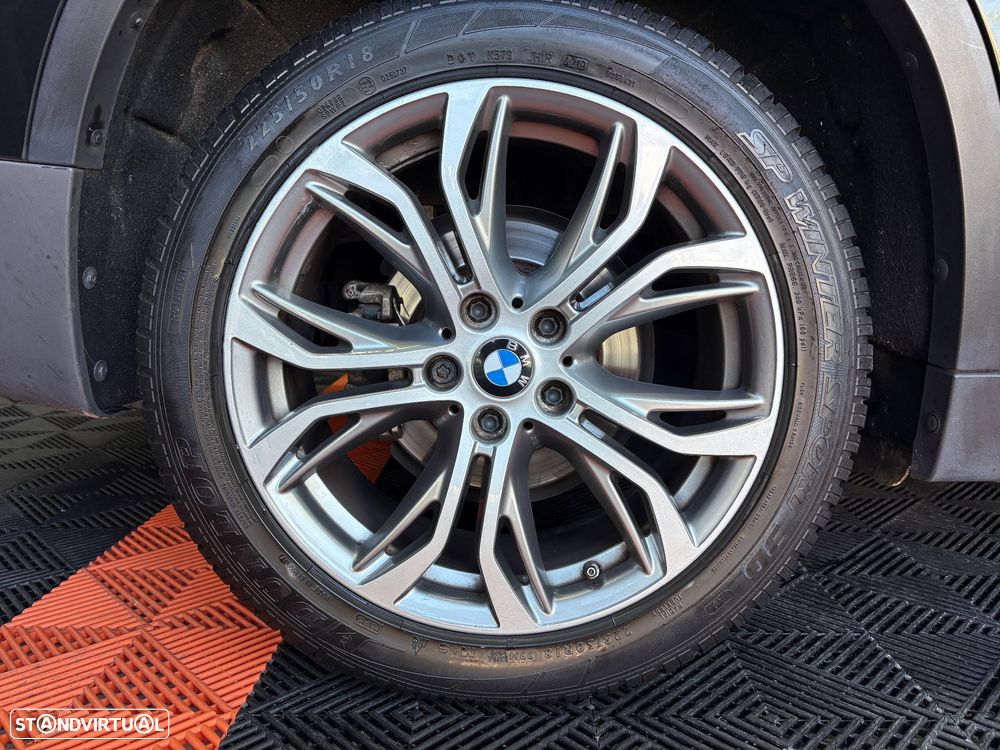 BMW X1 16 d sDrive Line Sport - 4