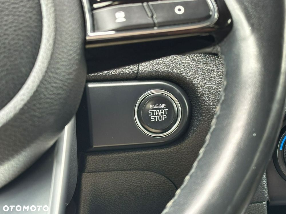 Kia XCeed 1.6 T-GDI L Business Line DCT - 24