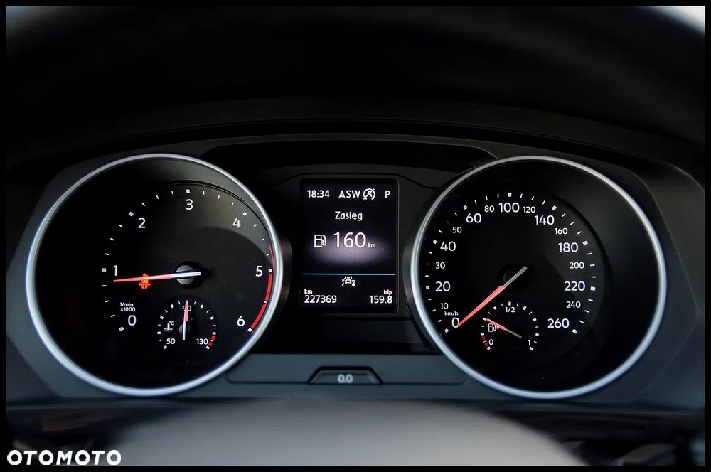 Volkswagen Tiguan 2.0 TDI SCR DSG R-Line - 27