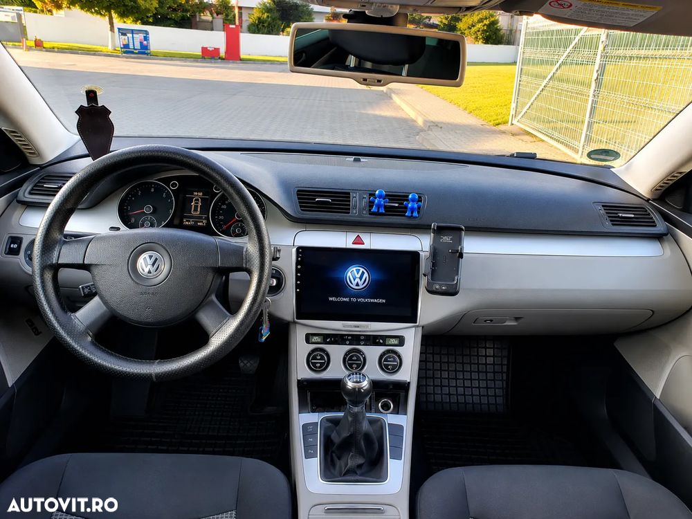 Volkswagen Passat 2.0 TDI Blue TDI Comfortline - 2