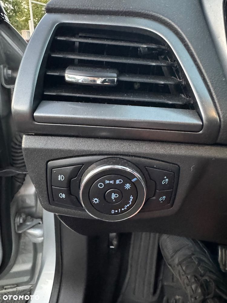 Ford Mondeo - 24