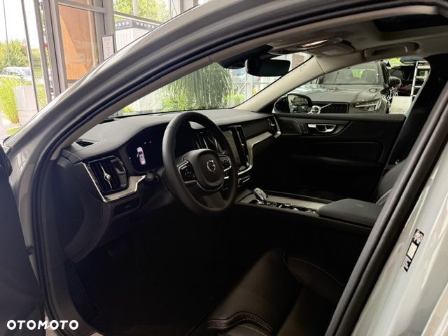 Volvo V60 B4 B Ultra Dark - 20