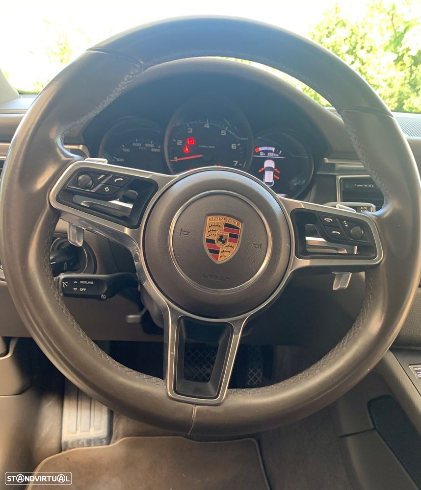 Porsche Macan Standard - 27
