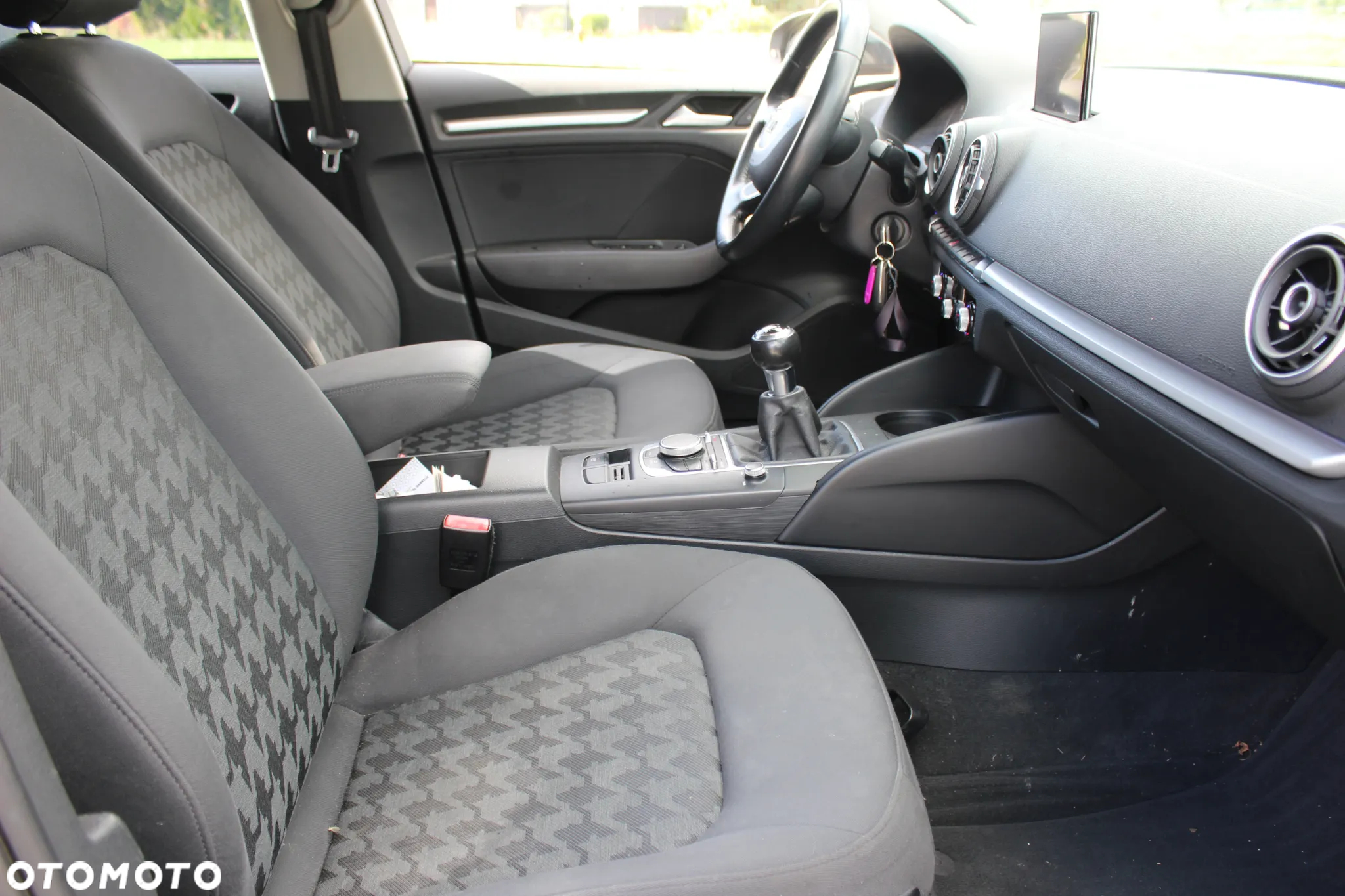 Audi A3 1.6 TDI ultra Attraction - 8