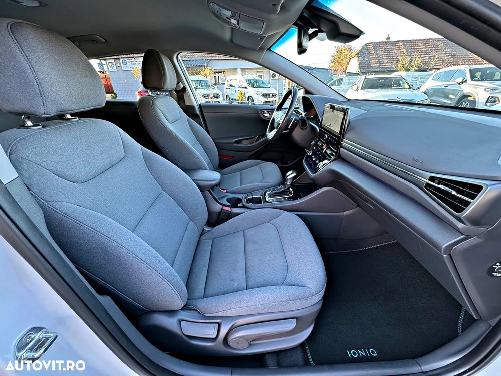 Hyundai IONIQ Plug-in-Hybrid 1.6 GDI Style - 8