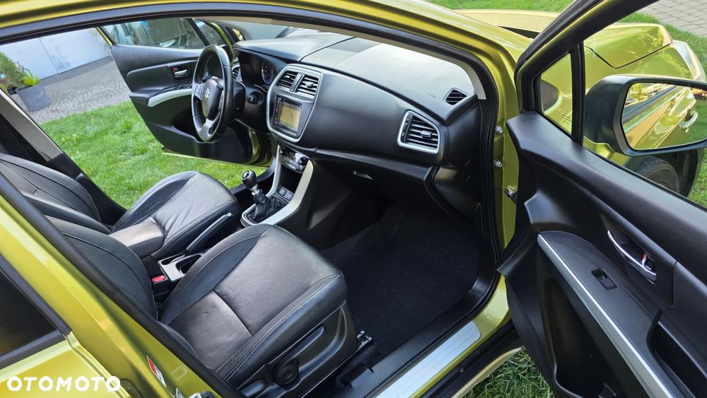 Suzuki SX4 S-Cross - 36