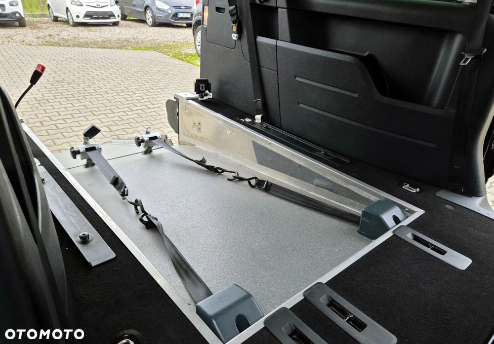 Volkswagen Caddy - 38