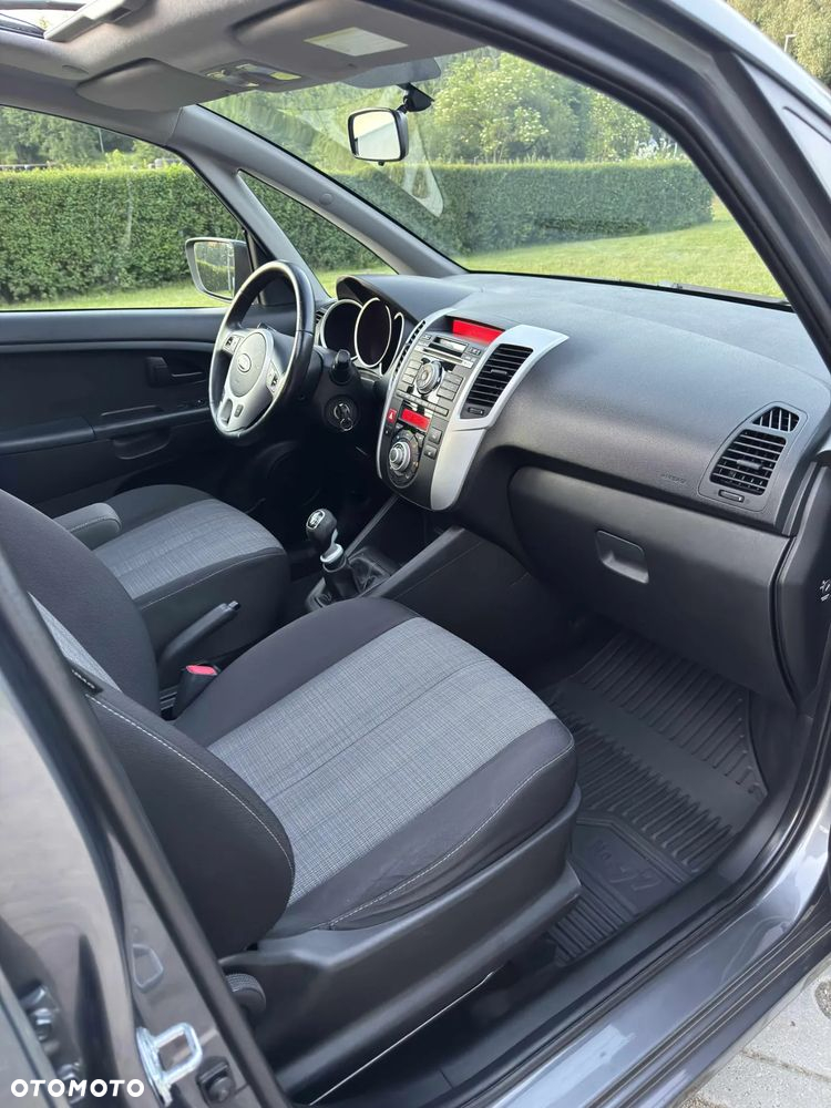 Kia Venga 1.6 CRDi 128 Edition 7 - 6