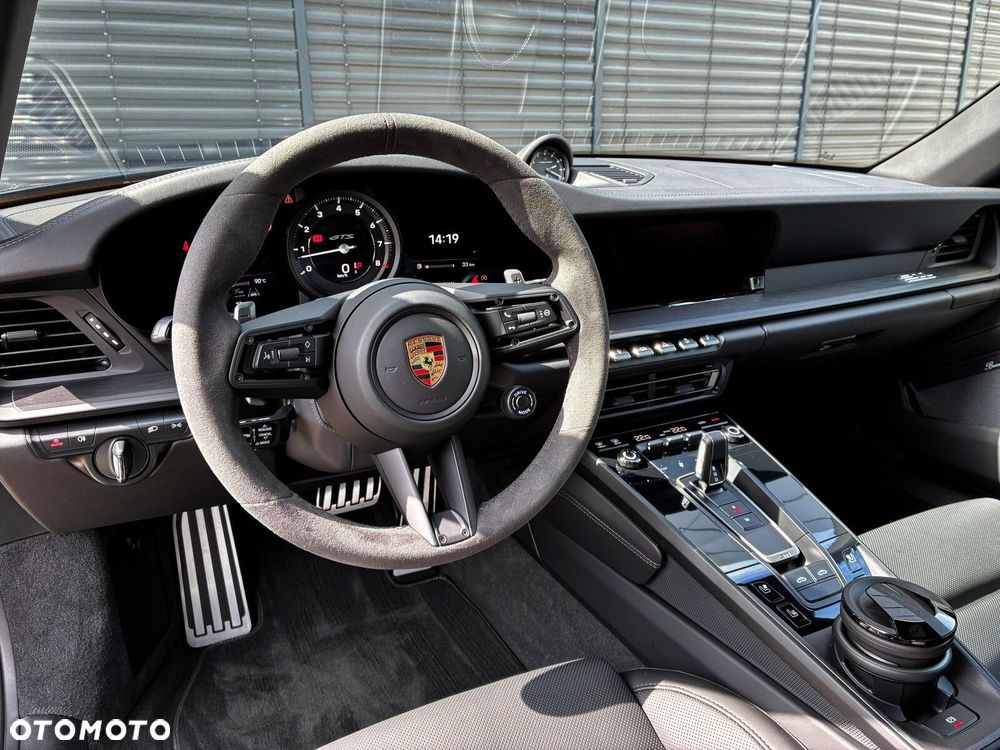 Porsche 911 - 22