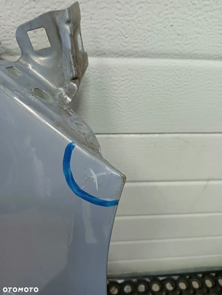 Ford Fiesta MK7 prawy blotnik przedni - 2