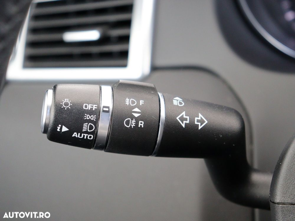 Land Rover Discovery Sport 2.0 l TD4 HSE Luxury Aut. - 13