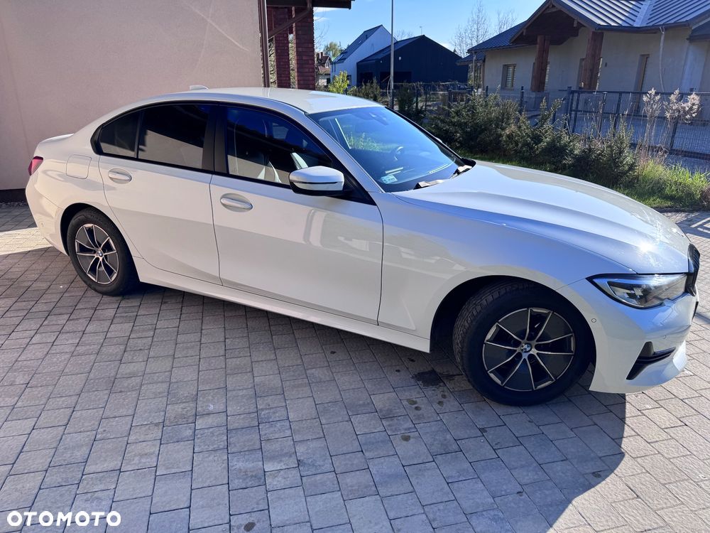 BMW Seria 3 318i - 3