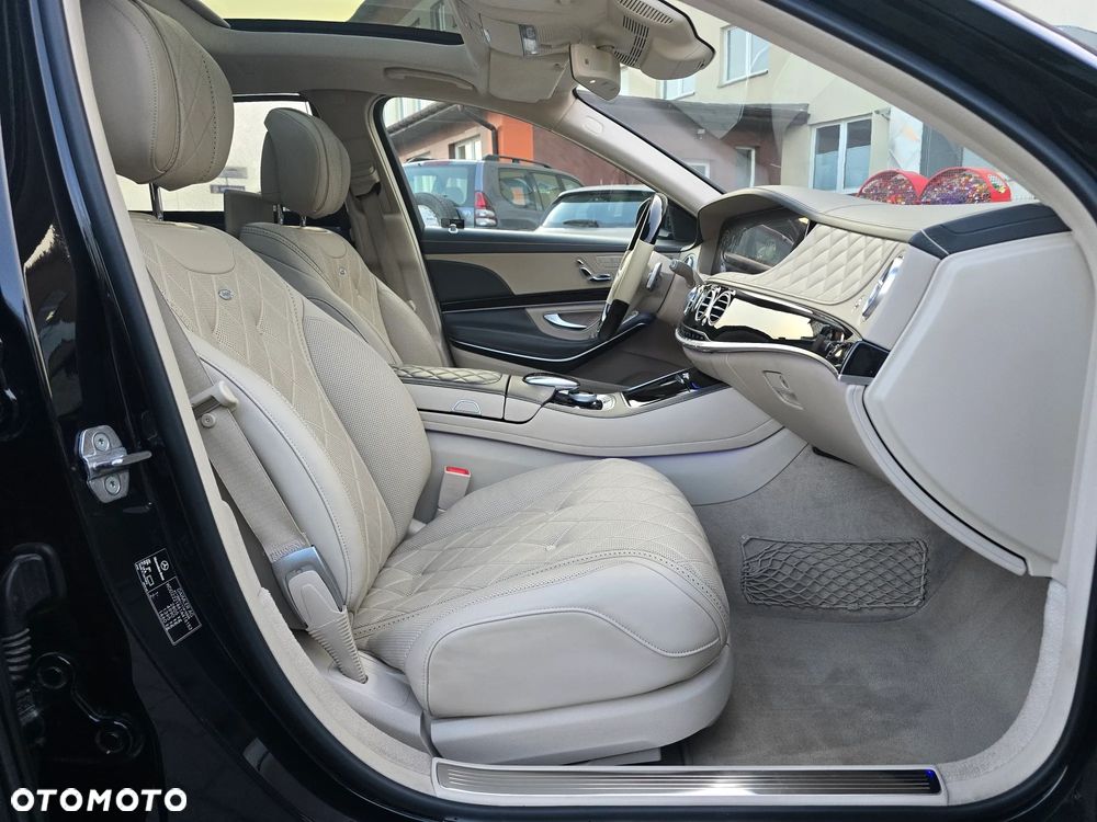 Mercedes-Benz Klasa S 560 4-Matic L 9G-TRONIC - 25