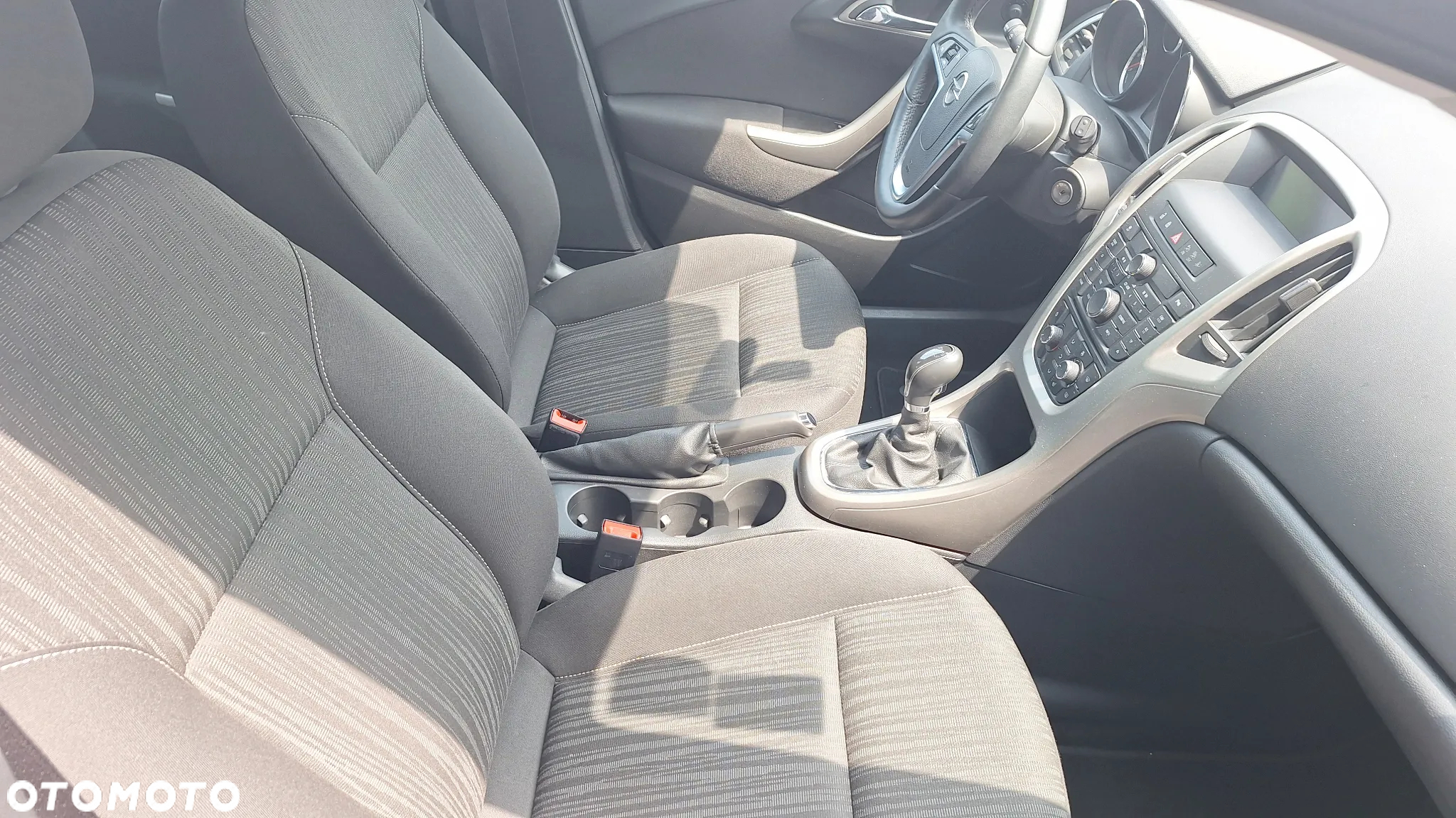 Opel Astra 1.4 Selection - 14