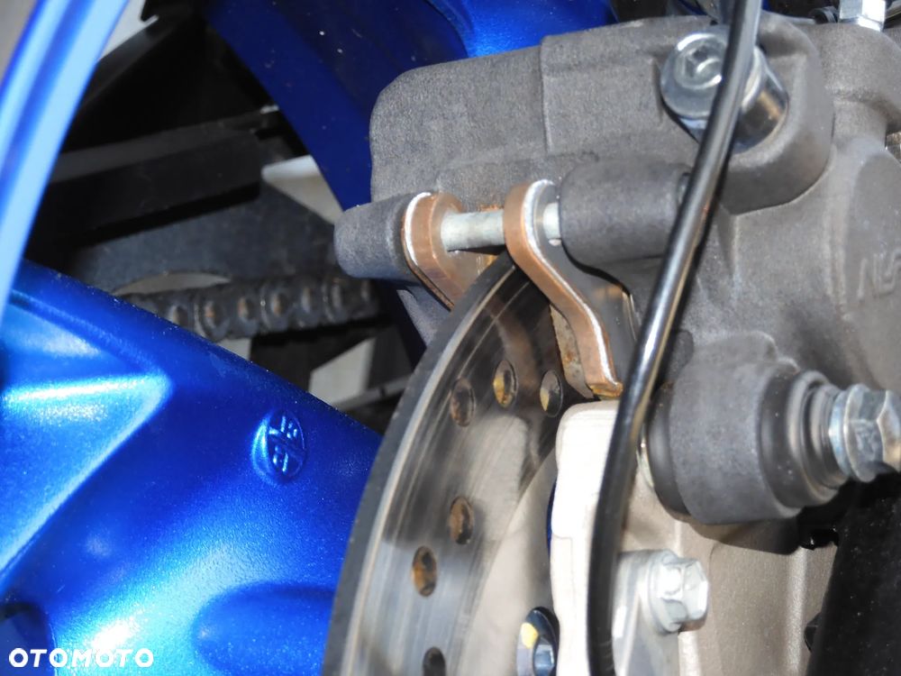 Suzuki GSX - 17