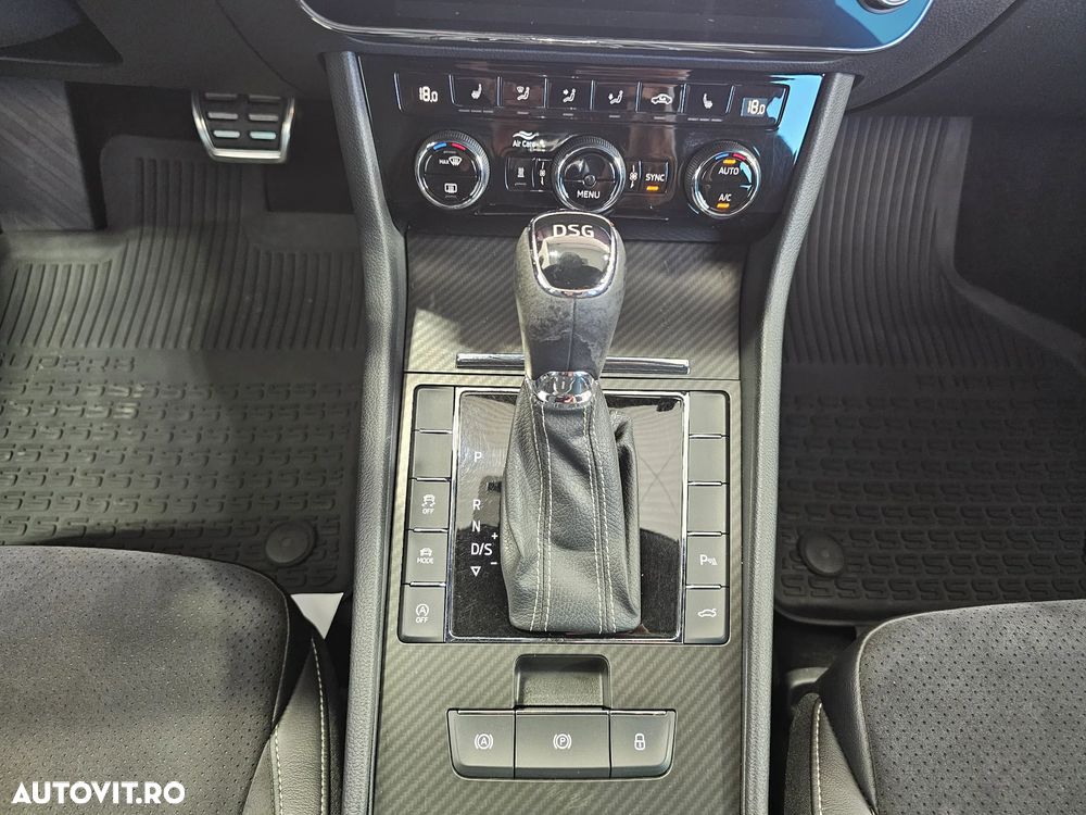 Skoda Superb 2.0 TDI DSG Sportline - 15