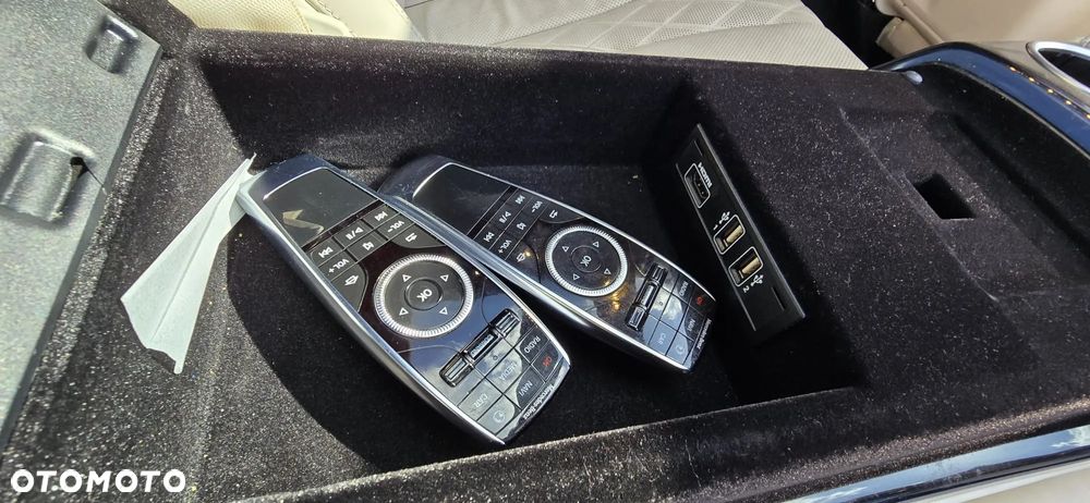 Mercedes-Benz Klasa S 400 d 4-Matic L 9G-TRONIC - 17