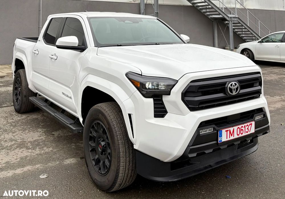 Toyota Tacoma - 3