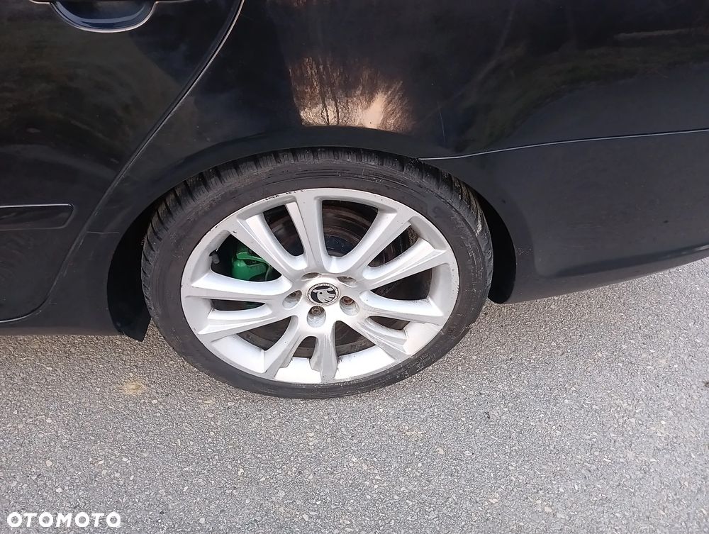 Skoda Octavia 2.0 TSI RS - 22