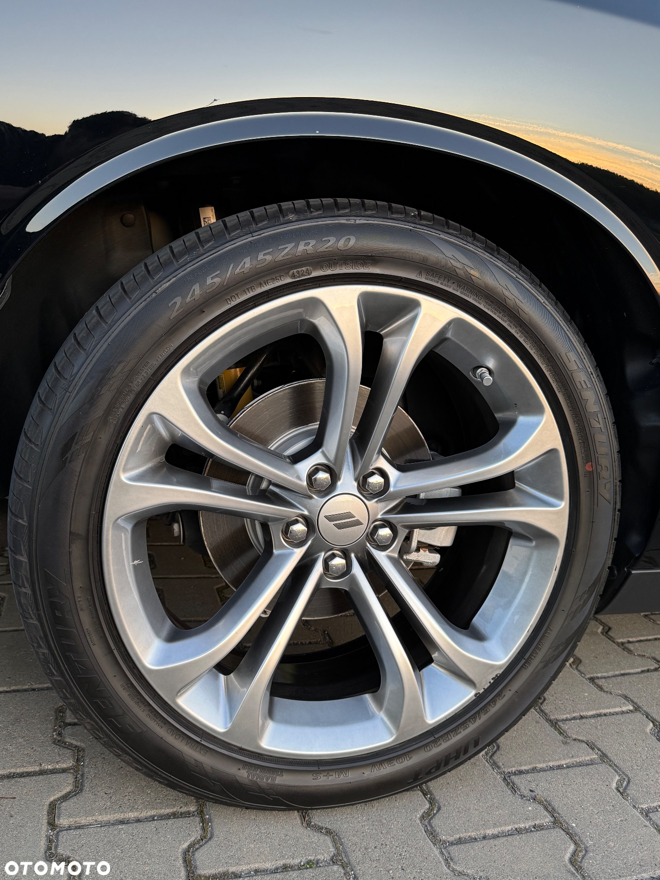 Dodge Challenger 5.7 R/T - 10