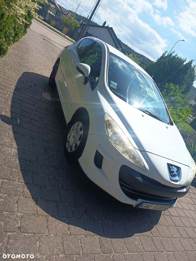 Peugeot 308 - 1