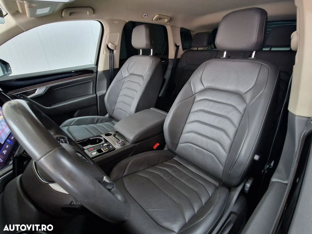 Volkswagen Touareg V6 TDI Elegance - 12