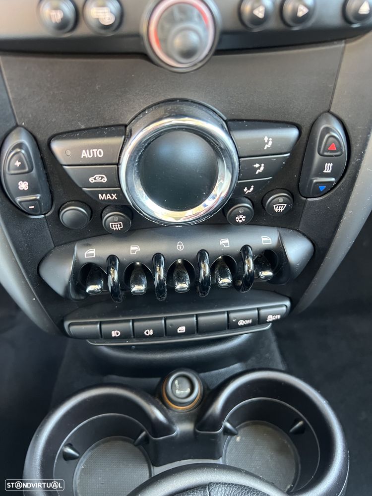 MINI Countryman Cooper D - 15