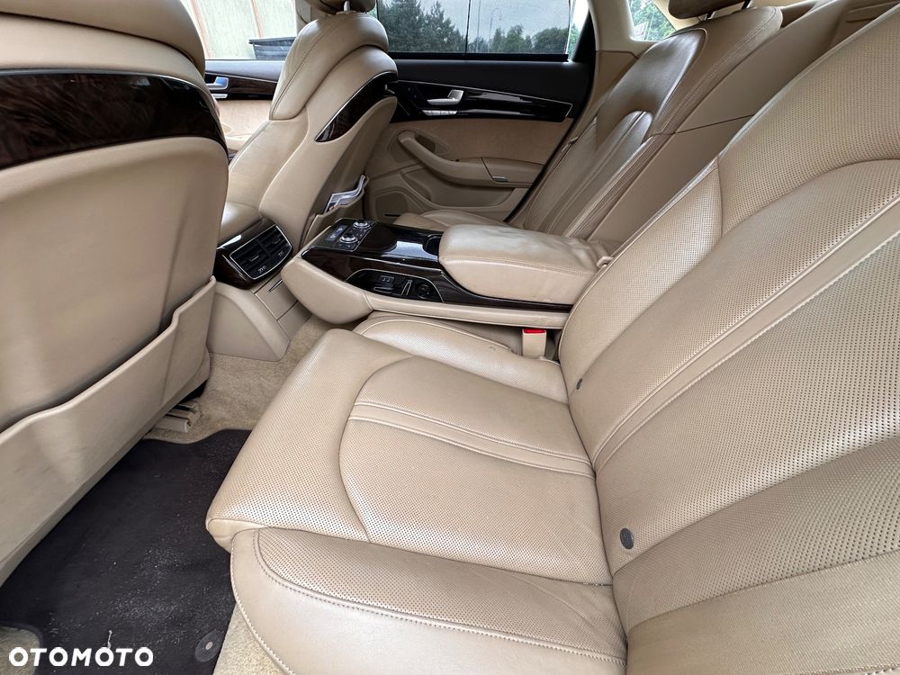 Audi A8 4.2 FSI Quattro - 10